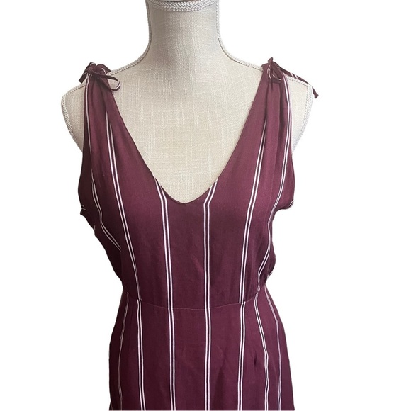 Lush Women Burgundy & Cream Striped Sleeveless V-Neck Mini Dress Sz Medium NWT - Picture 6 of 13